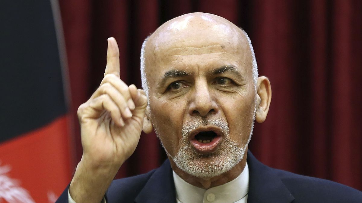 Prezident Ghaní z Kábulu prchal s hromadou peněz, tvrdí ruští diplomaté